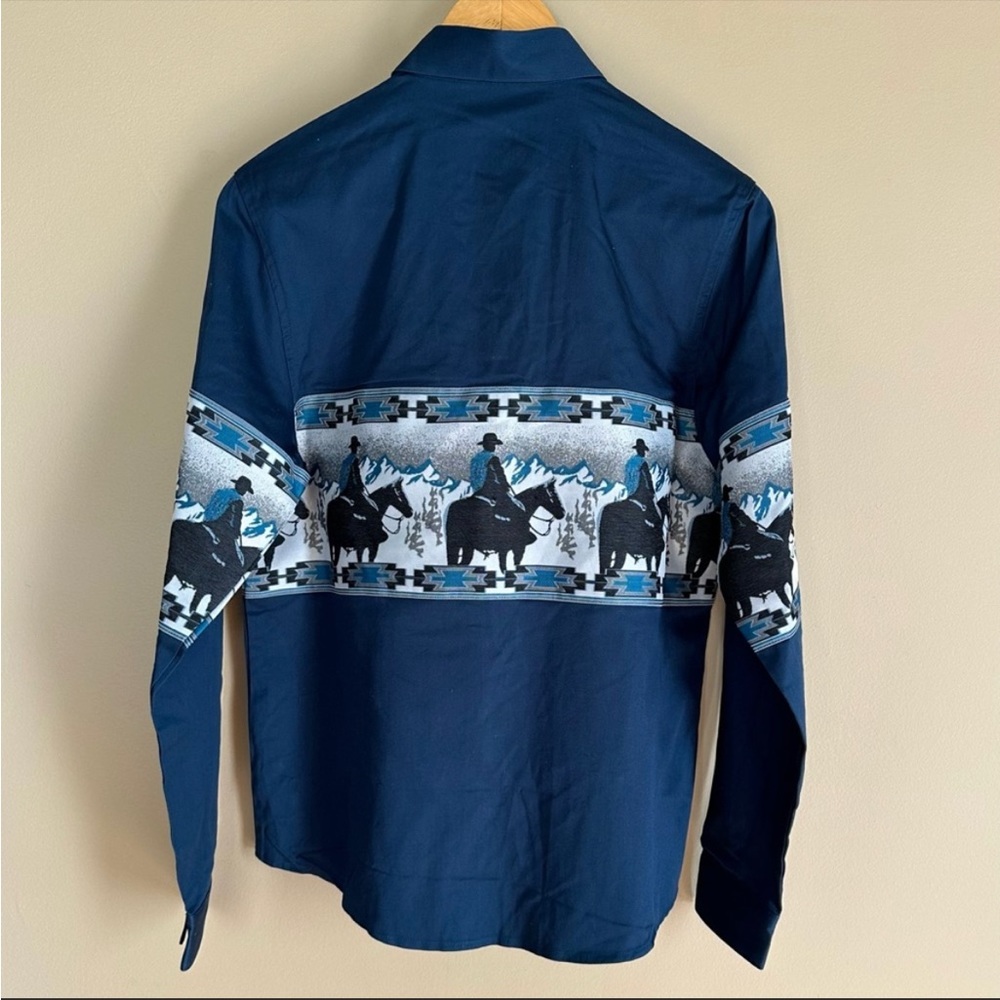 Panhandle Slim Shirt Adult Small Blue
Western Wear Aztec Cowboy Print
Mens